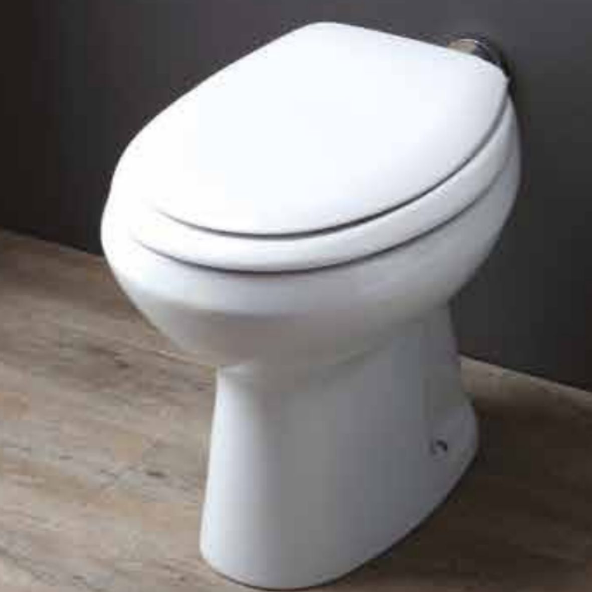 W.C. A TERRA SERIE FLY SCARICO PAVIMENTO